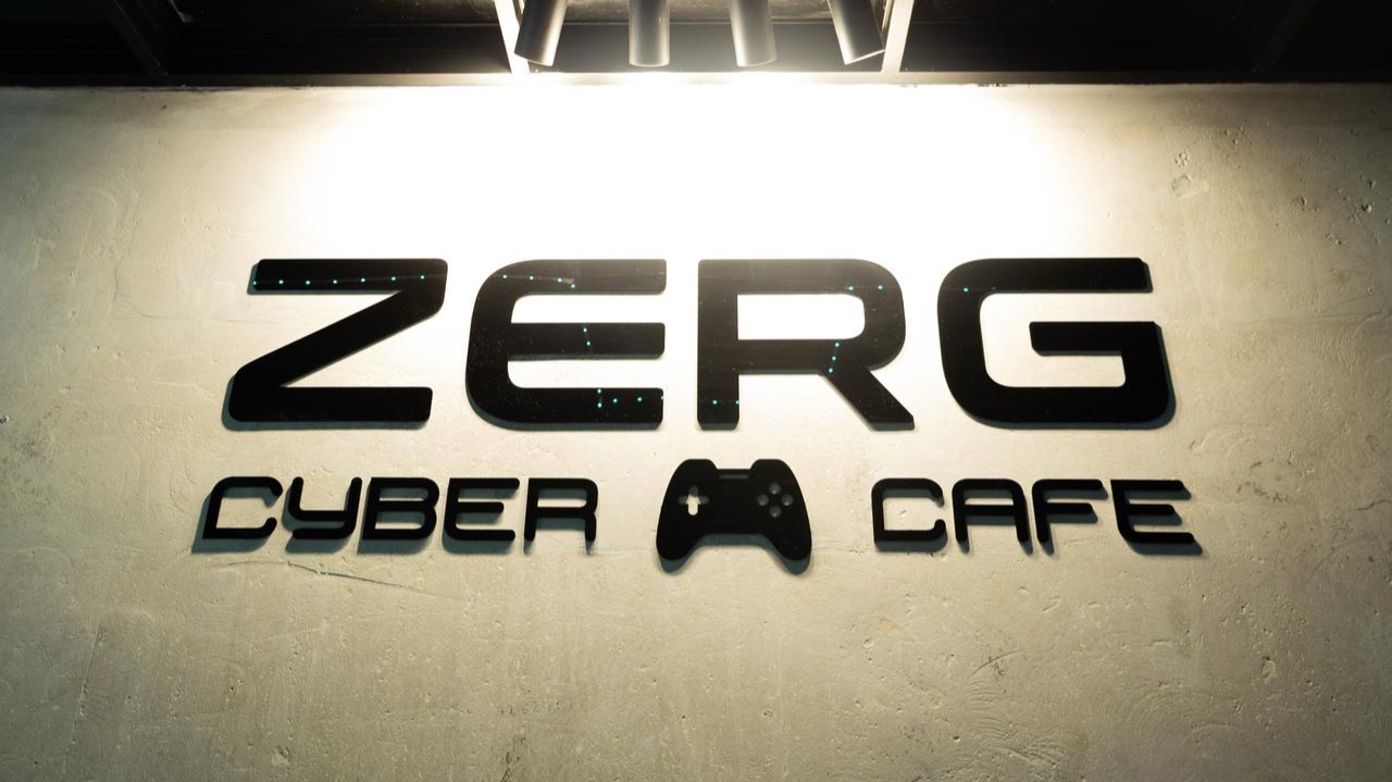 Zerg Cyber Cafe