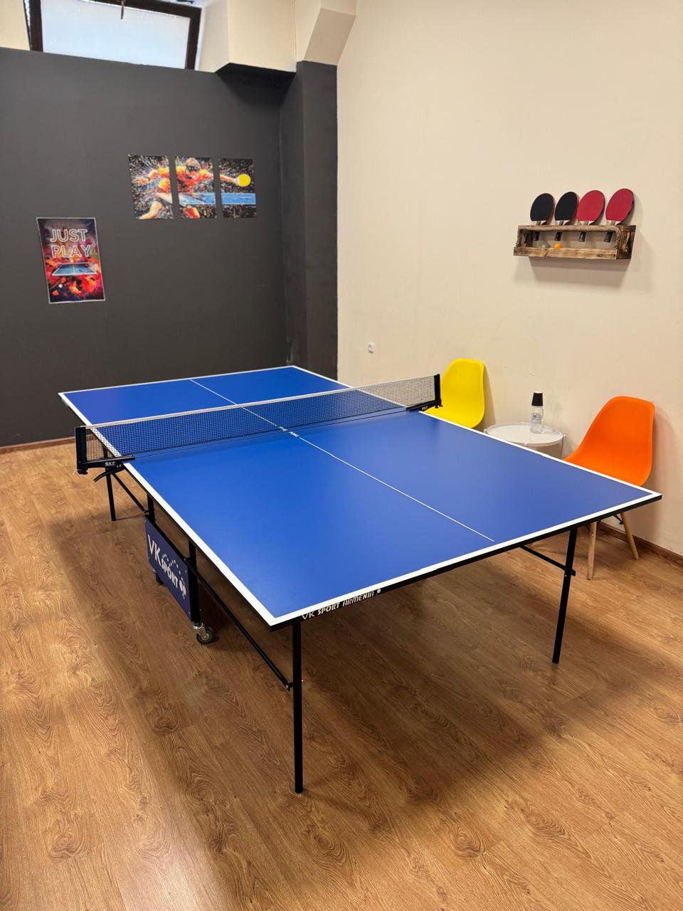 Round one table tennis
