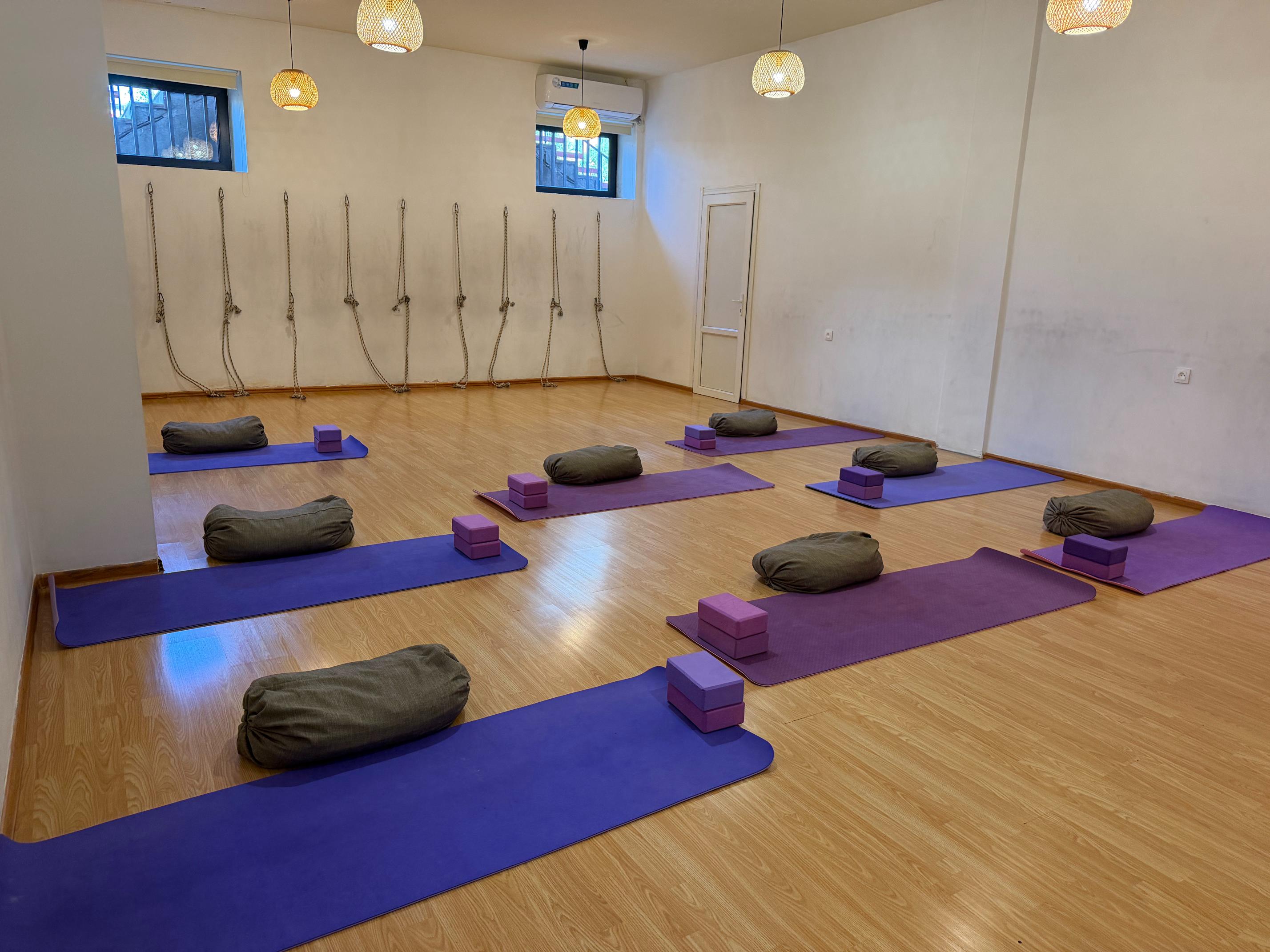 Rhytm Yoga